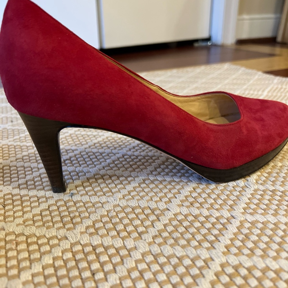 Cole Haan Red Suede Nike Air Heels 8M